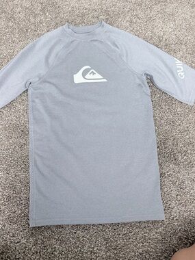 Quiksilver Light Gray Athletic Rash Tee